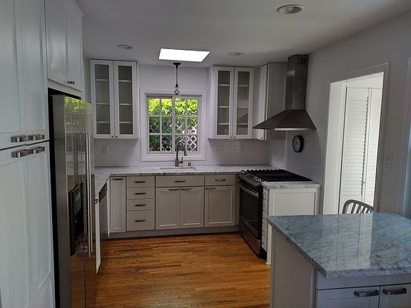 4th image of 1151 6th St