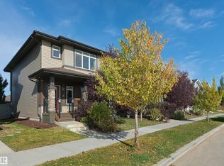 4074 Chappelle Grn SW, Edmonton, AB T6W 4M6