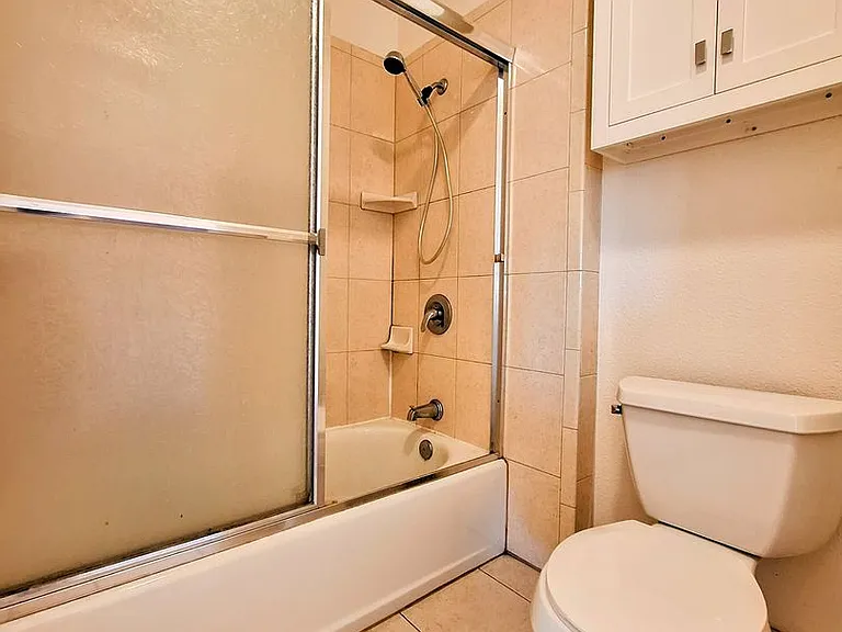 247 N Capitol Ave #243-7 — Photo 30