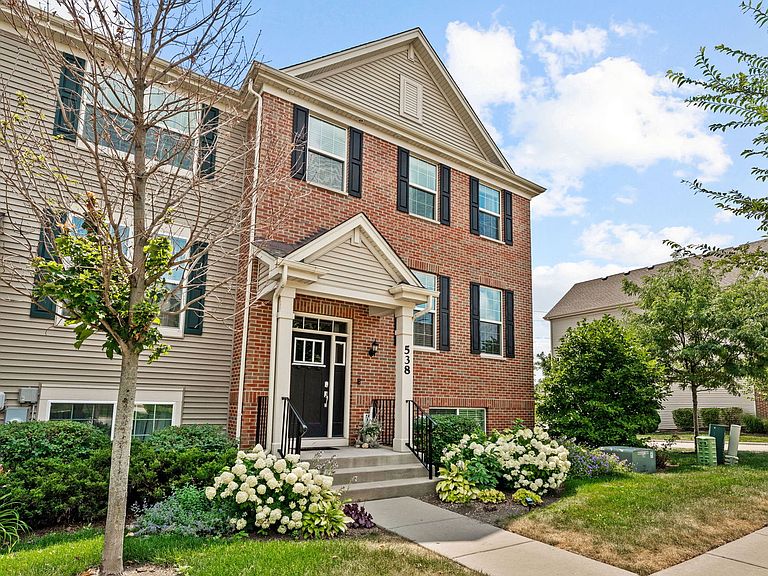 Listing photo 2