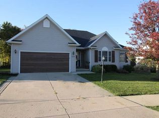 5900 W Brookmere St, Edwards, IL 61528