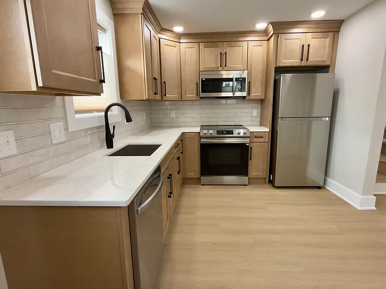311 Church St — Photo 11