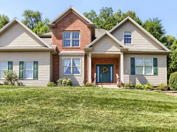 1018 Country Club Rd, Camp Hill, PA 17011