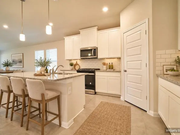 21522 Iron Oak Ln, Richmond, TX 77406