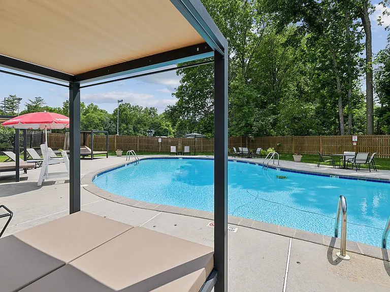 Chatham Hill Apartments — Photo 7