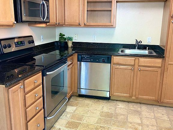 4th image of 549 Woodside Oaks APT 1