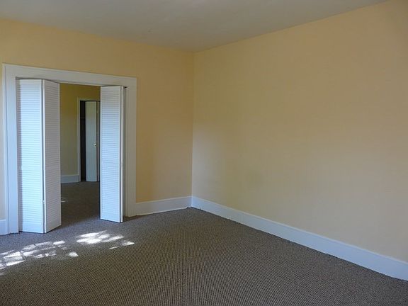 2nd image of 3114 Stonewall St #B