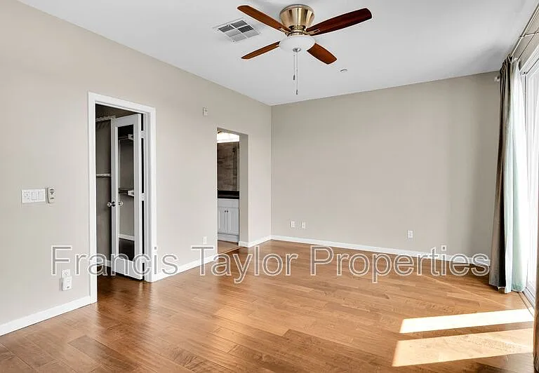 2621 Matera Ln — Photo 15