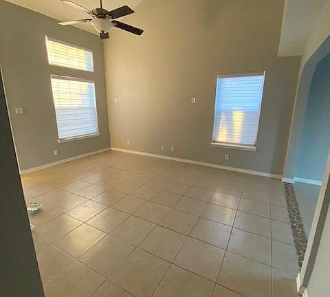 5th image of 10473 Valle Suave Dr