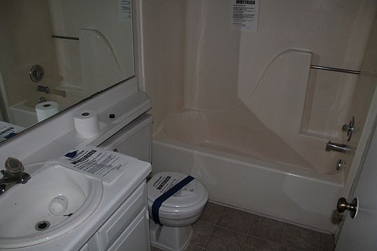 4th image of 7129 Pine Ct