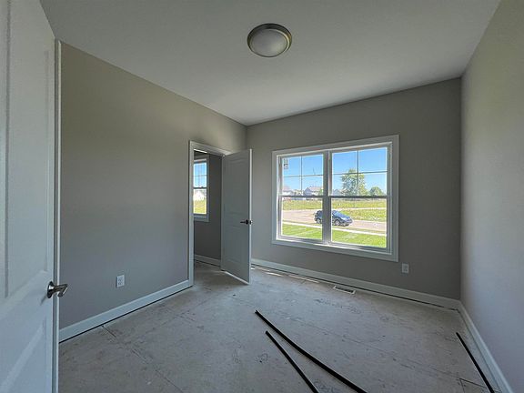 3rd image of 6817 Jacktown Dr