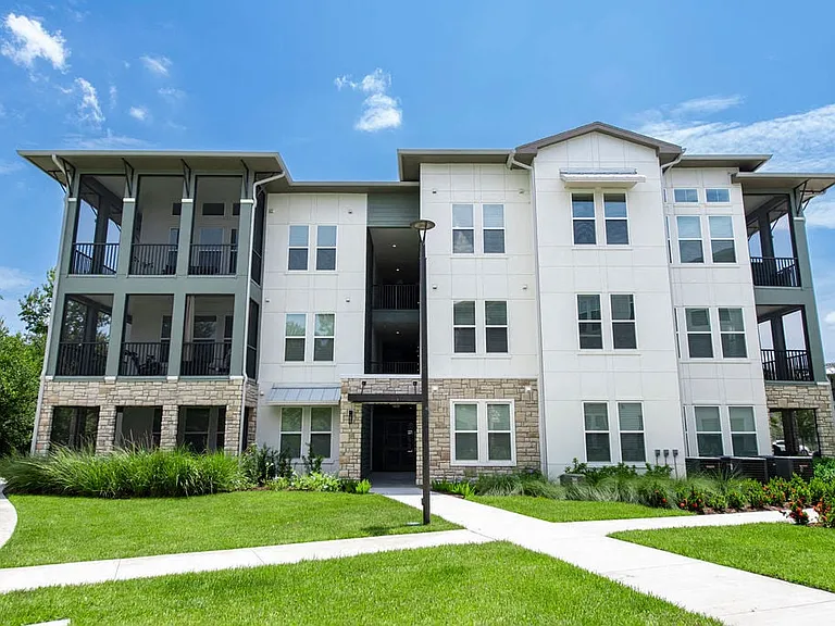Urbon @ Nona Apartment Homes — Photo 50