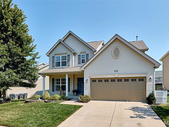 4th image of 233 Spring Borough Dr