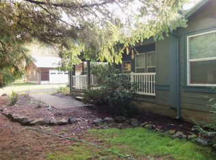 43776 Big Fall Creek Rd, Fall Creek, OR 97438