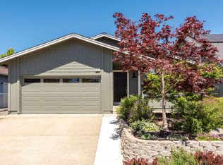 327 Kiva Pl, Santa Rosa, CA 95403