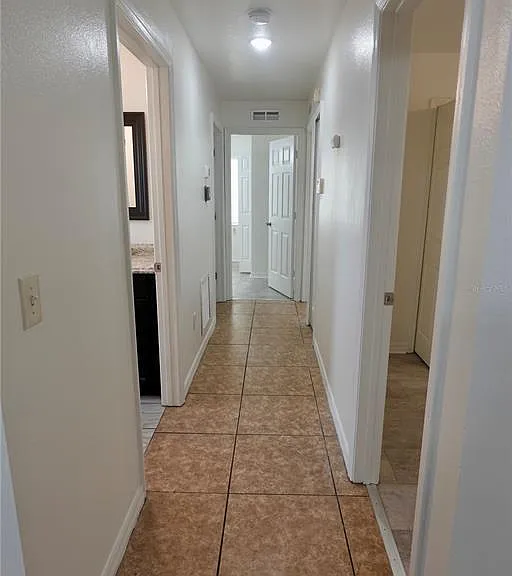 540 W Comstock Ave — Photo 15