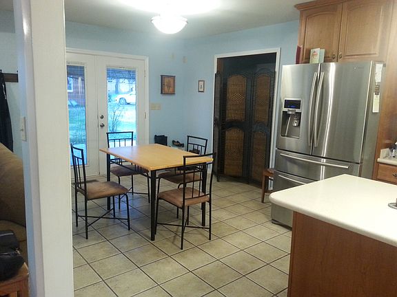 4th image of 104 Clinch Dr