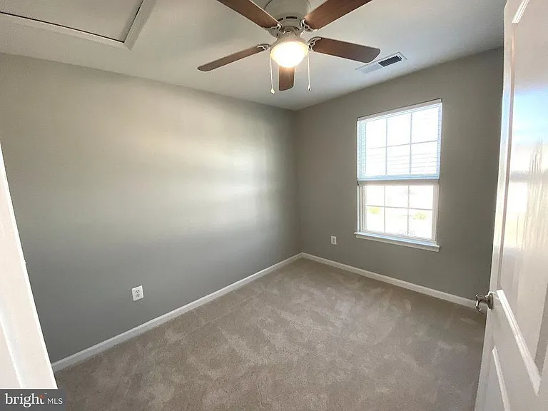 146 Norwood Dr — Photo 9