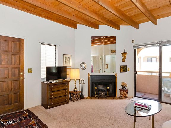 2nd image of 5750 N Camino Esplendora APT 228
