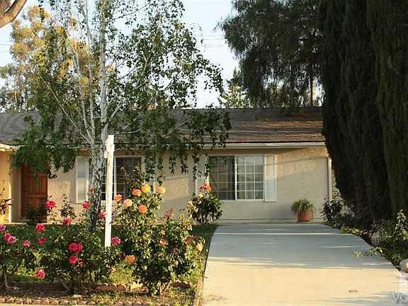 3rd image of 2940 Hilldale Ave