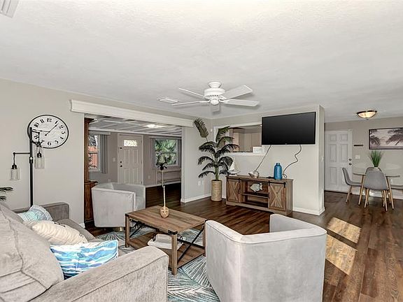 4th image of 4320 Augustine Ave