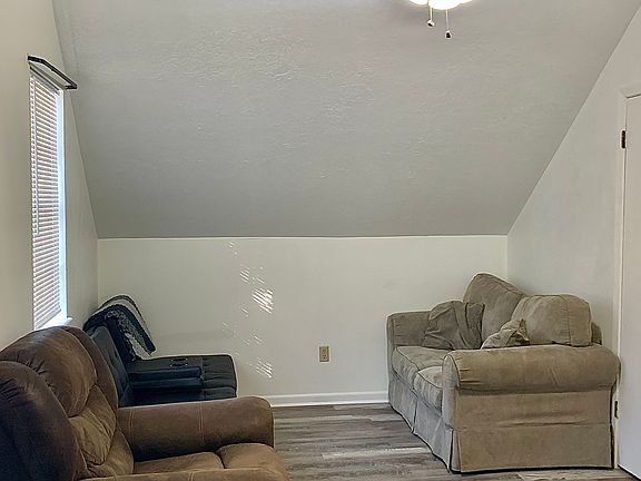 5th image of 2305 Wilkes St