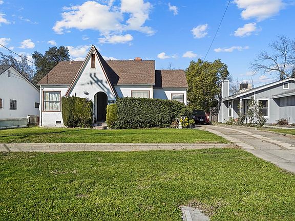 3rd image of 3015 Del Paso Blvd