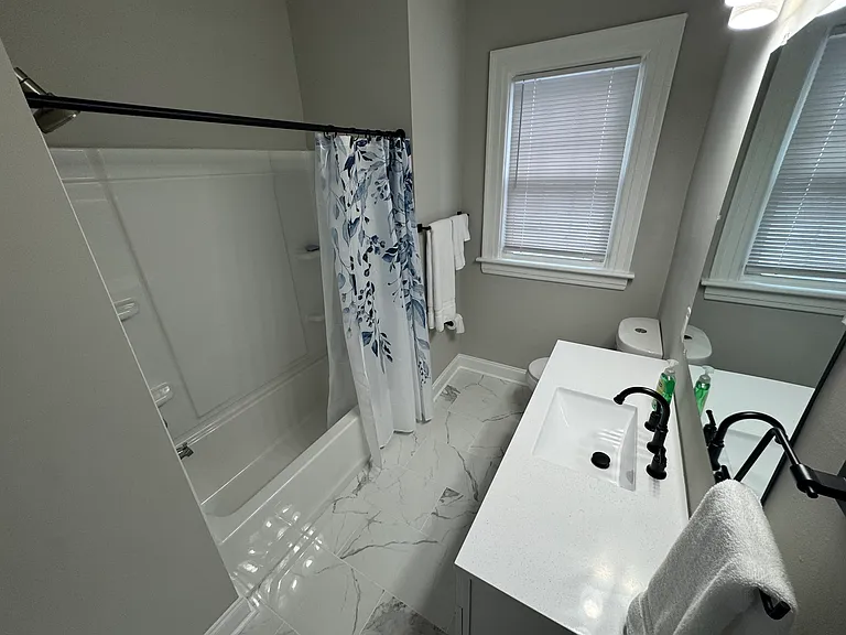 1150 W Washington St — Photo 44