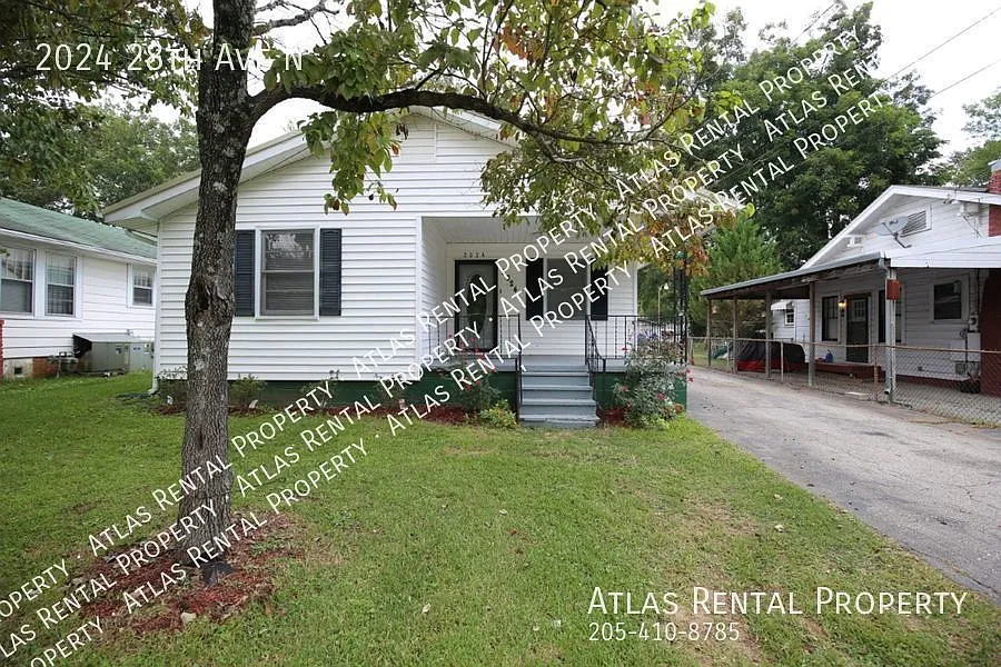 2 bed, 1.0 bath, 952 sqft, $1,050 — Photo 2