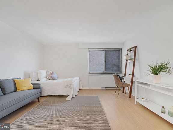4th image of 4515 Willard Ave APT 1105S