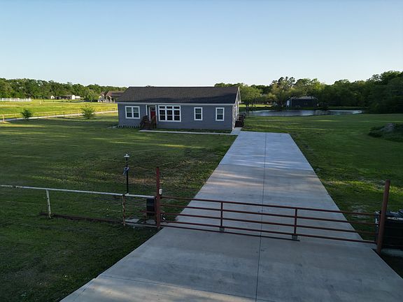 3rd image of 3837 County Road 2526