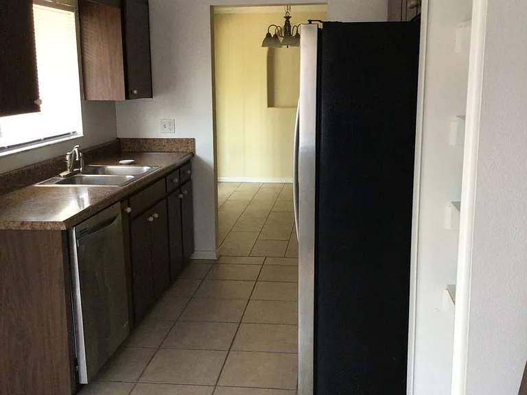 818 N 4th Ave — Photo 12