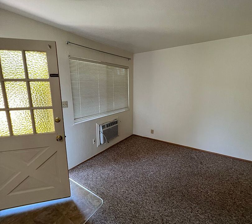 Oak St 428 W Apartments - Lodi, CA | Zillow