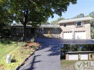 519 Ulster Landing Rd, Kingston, NY 12401