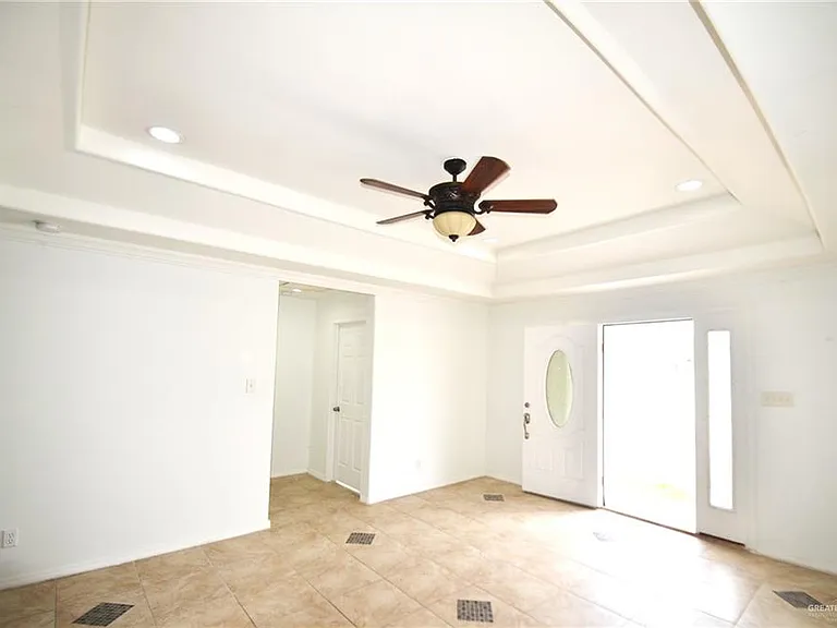 2513 Walker Rd — Photo 11