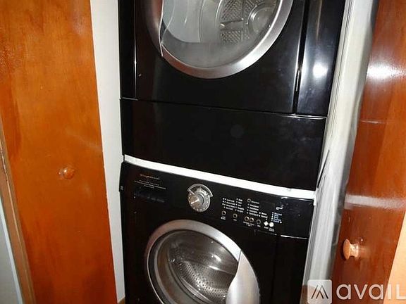 5th image of 3400 NE 192nd St APT 1102