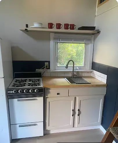 18 E Washington St #2 — Photo 4