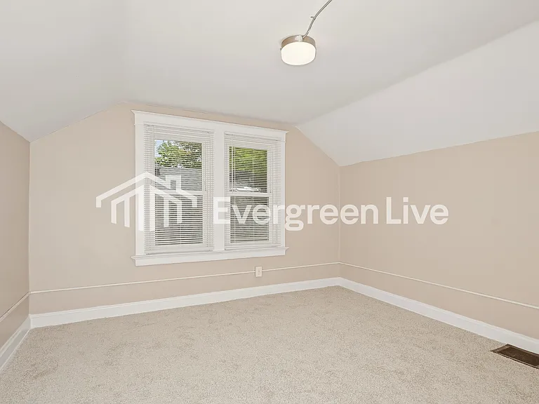 2440 Gothland Ave — Photo 13