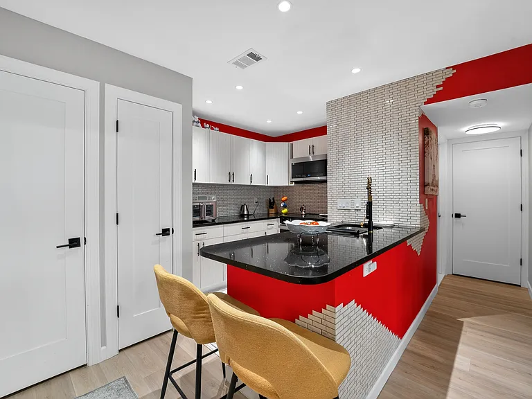 78 Mayfield Rd — Photo 15
