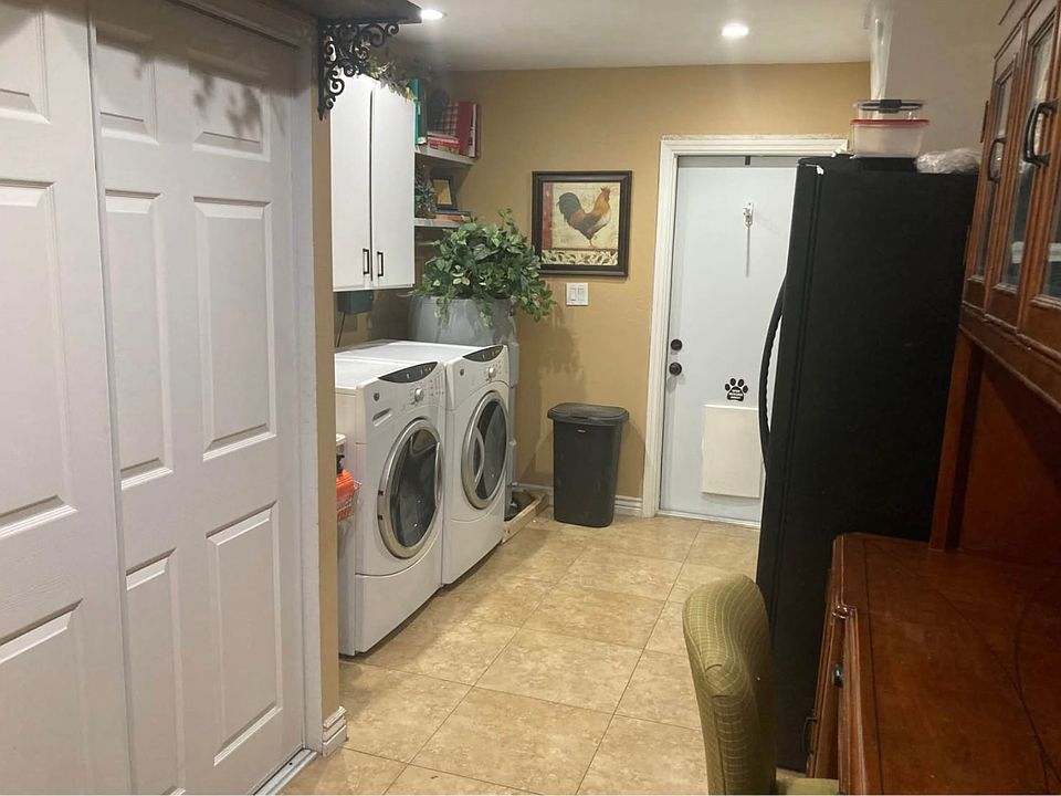 1st image of 829 E Todd Dr