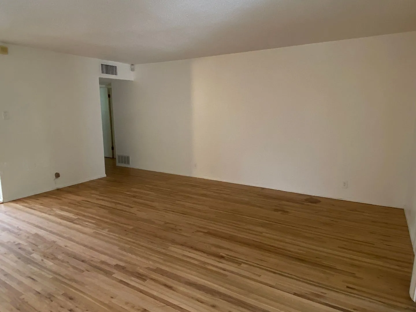 3 Bedroom, 2 Bathroom Home Near Unm & Kafb — Photo 4