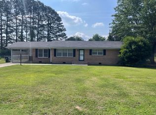 545 Ridgeway Dr, Bolivar, TN 38008