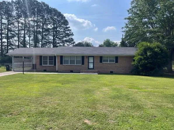 545 Ridgeway Dr, Bolivar, TN 38008