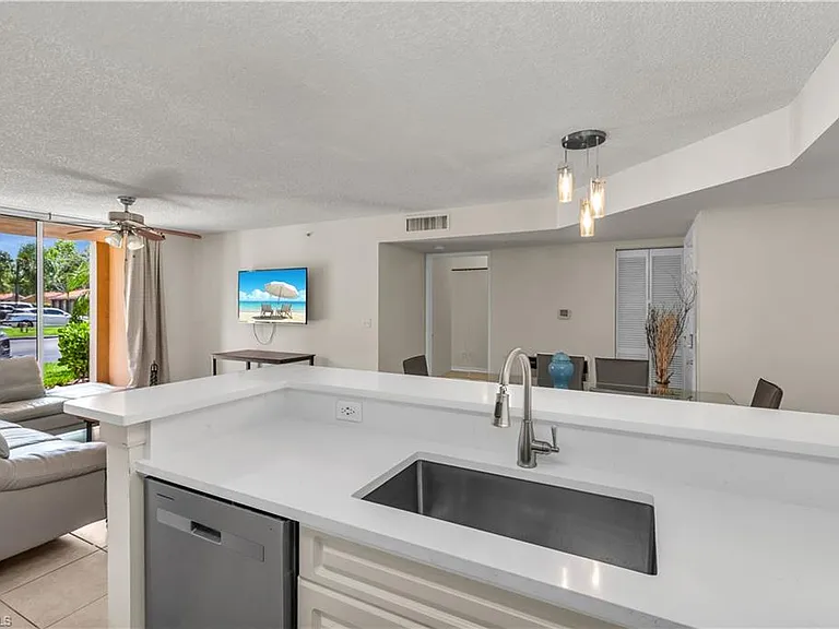 1230 Wildwood Lakes Blvd #105 — Photo 14