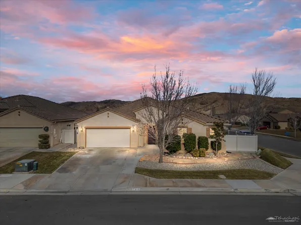 915 Aleah Ln, Tehachapi, CA 93561