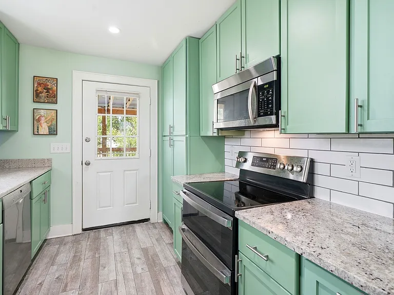 527 Stevenson St — Photo 19