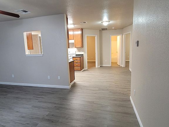 4th image of 217B E Craven Ave
