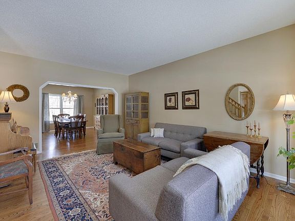 4th image of 6065 Cheshire Ln N