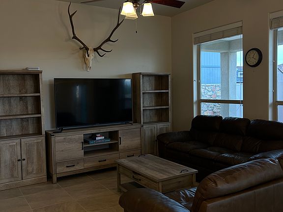 5th image of 1414 Cabin Creek Ave