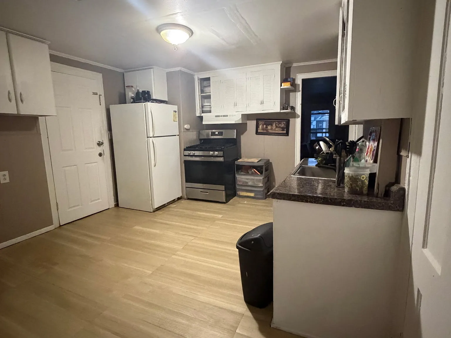 2 bed, 1.0 bath, 1644 sqft, $1,850 — Photo 4